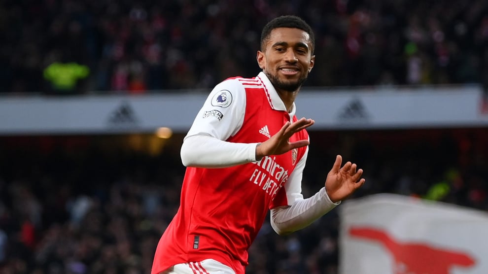 Reiss Nelson's 97th-Minute Winner Helps Arsenal Survive Bour