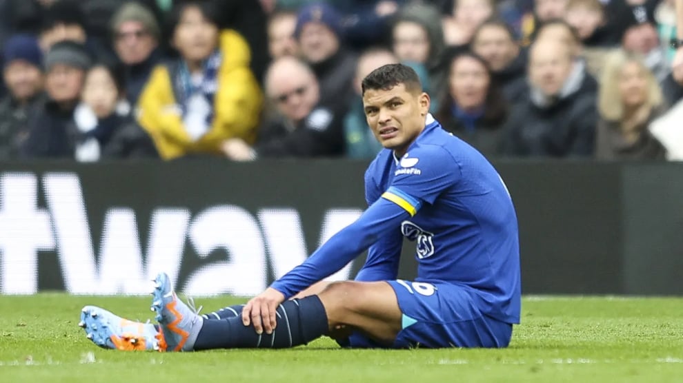 Thiago Silva Suffers Knee Ligament Damage