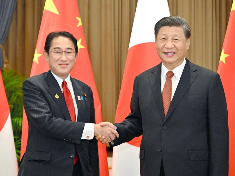 Japan's Kishida Expresses Concerns To China's Xi On Security