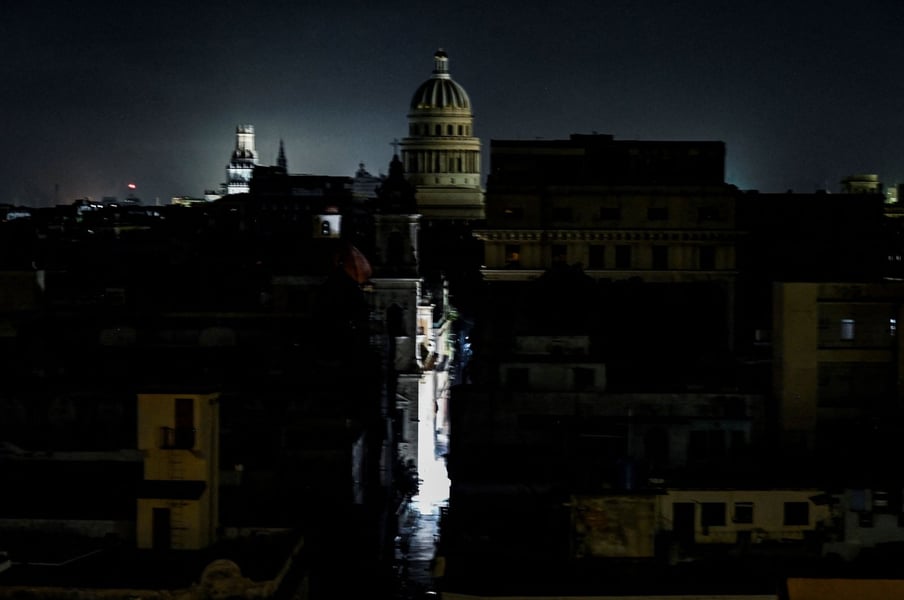 Cuba: Hurricane Ian Knocks Out Power Grid