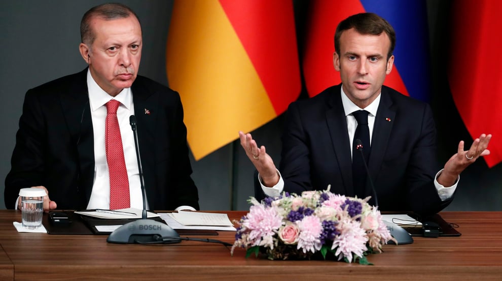 Erdoğan, Macron Discuss Ukraine Crisis, French Elections