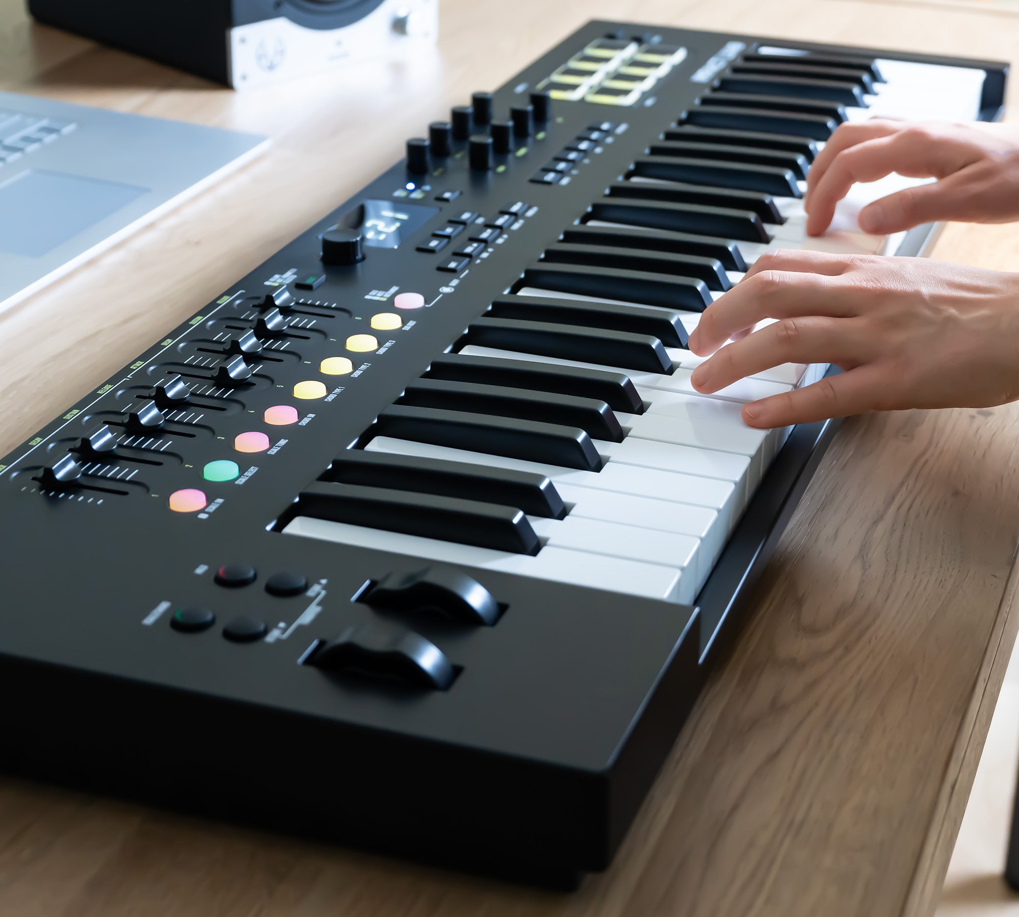 Impact LX25 / 49 / 61 / 88 mk3 - Nektar MIDI controller keyboards