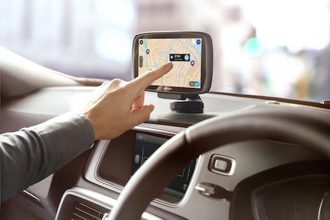 TomTom GO device on dash tap and go lores