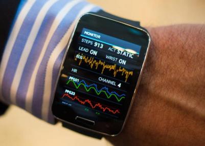 Source: Oled-info model shown SIMBAND