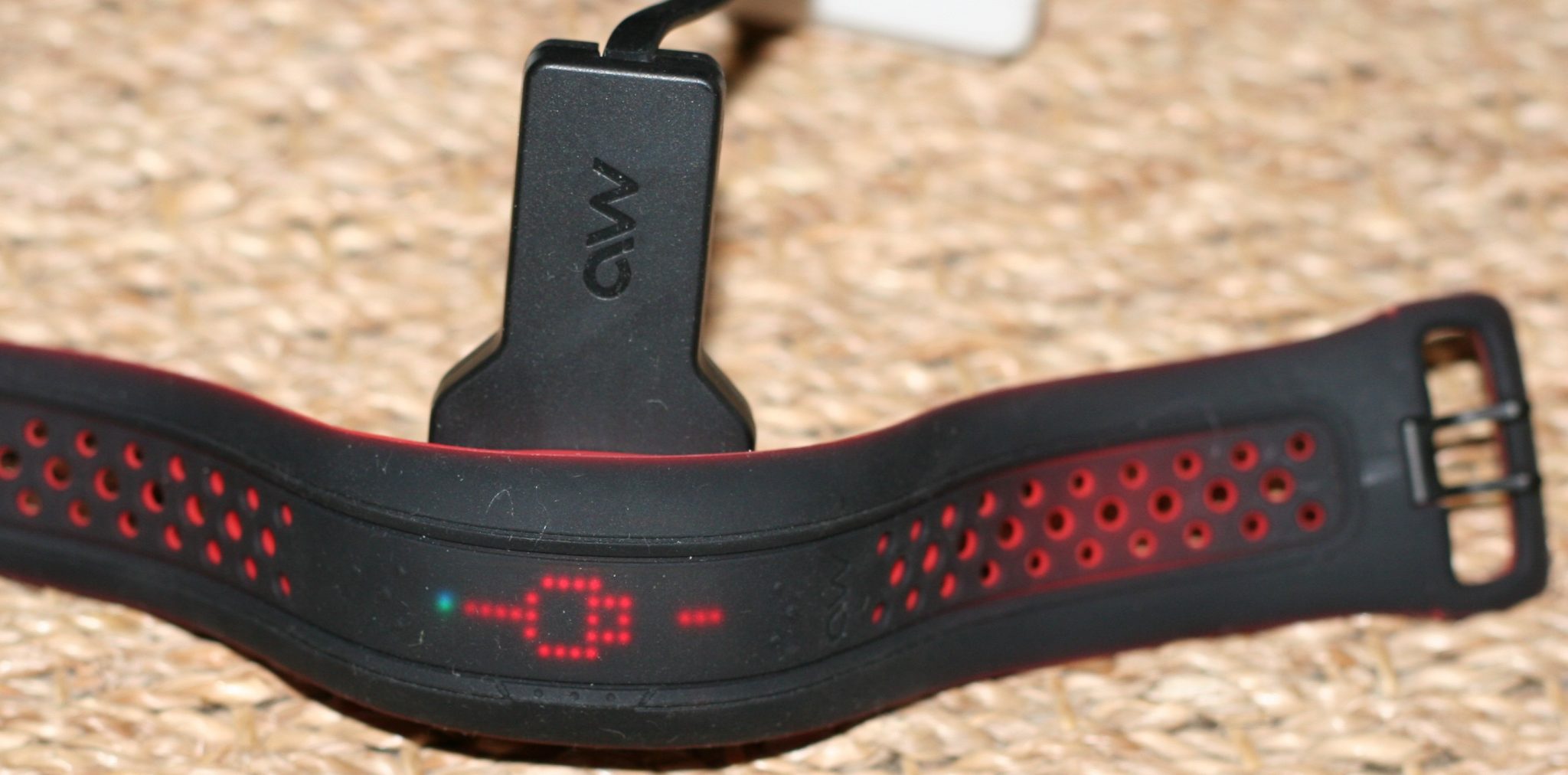 MIO Fuse Review - Charging