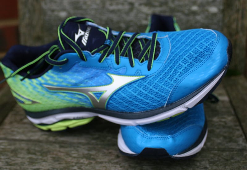 Mizuno Waverider 19
