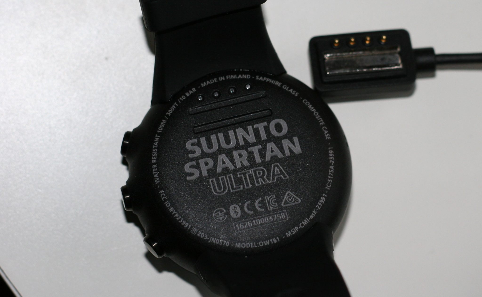 Suunto Spartan Ultra - Clever Little Magnetic Charging Thingy