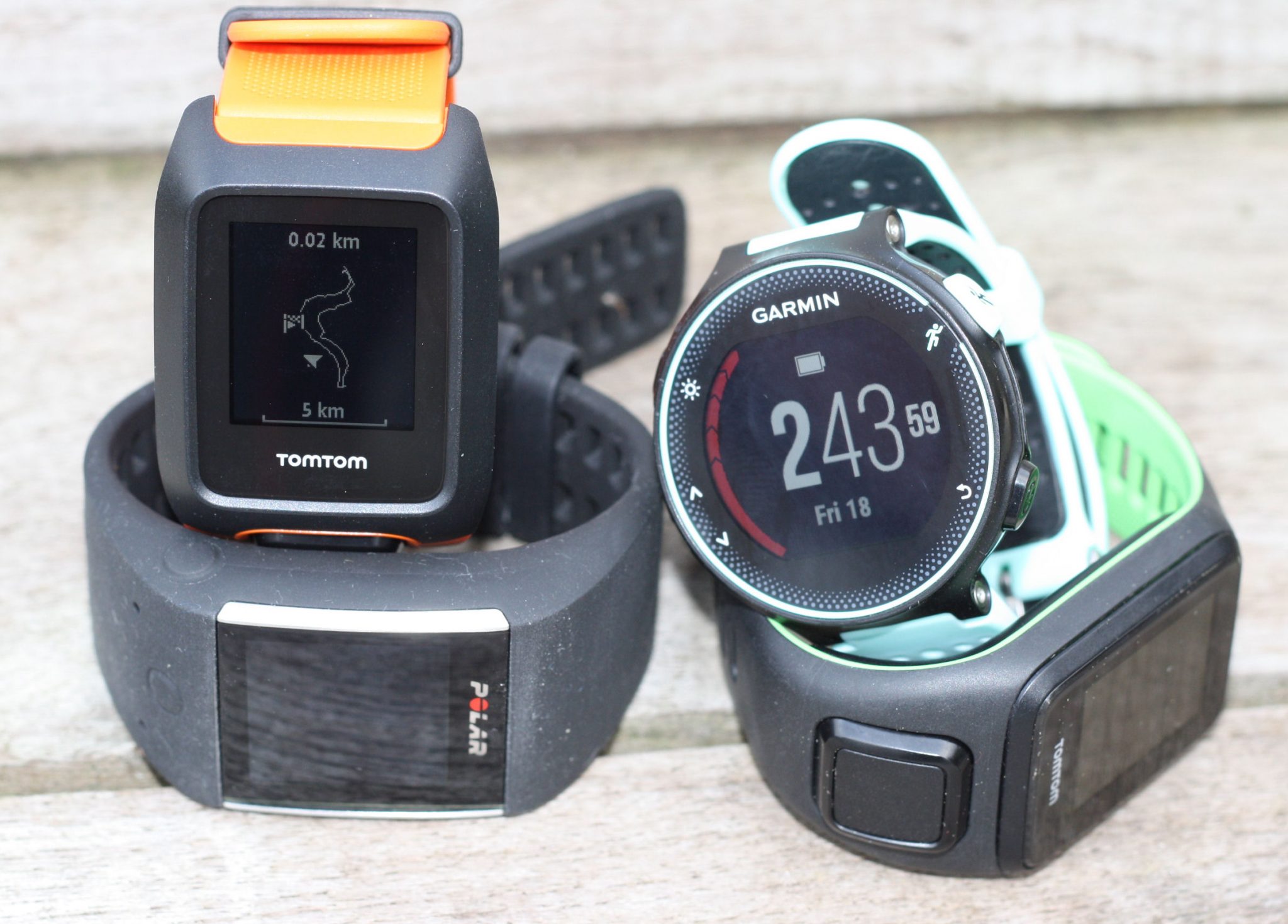 TomTom Adventurer Review Spark 3 Runner Garmin 235 polar M600