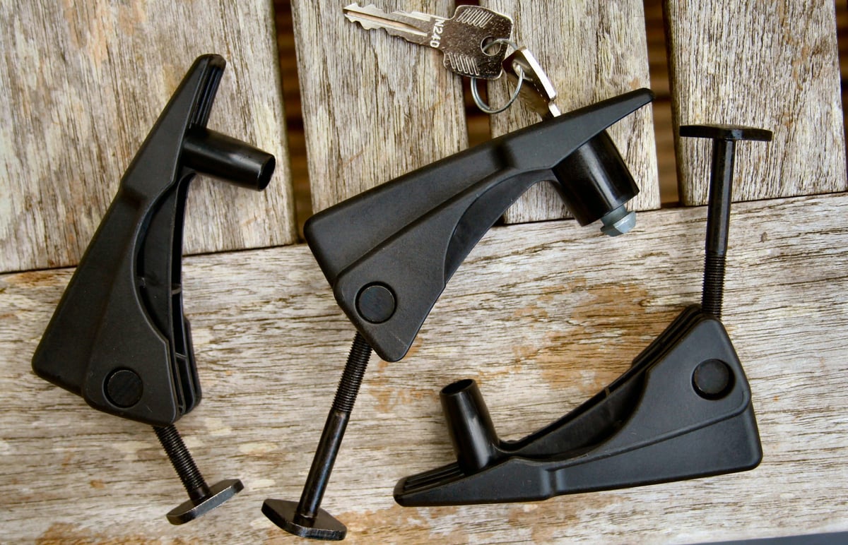 Adjustable frame clamp on Thule FreeRide 532 bike rack