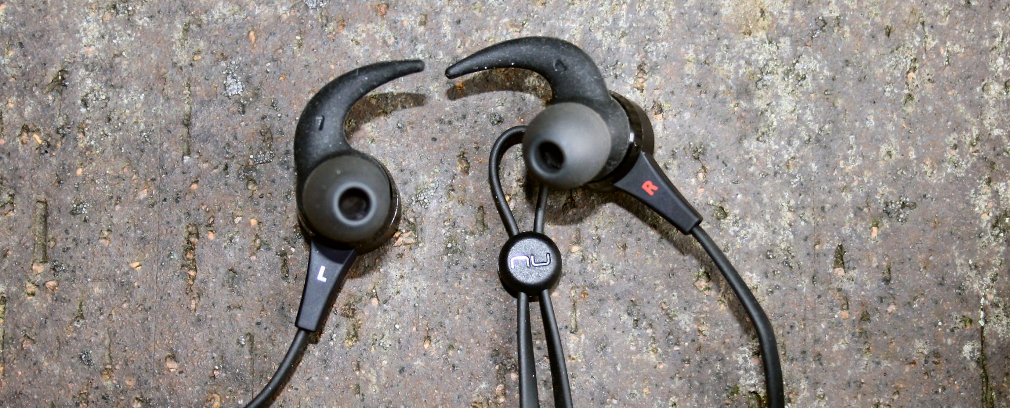 Optoma NuForce BE Live5 Review Best Headphones Earbuds Running With Music