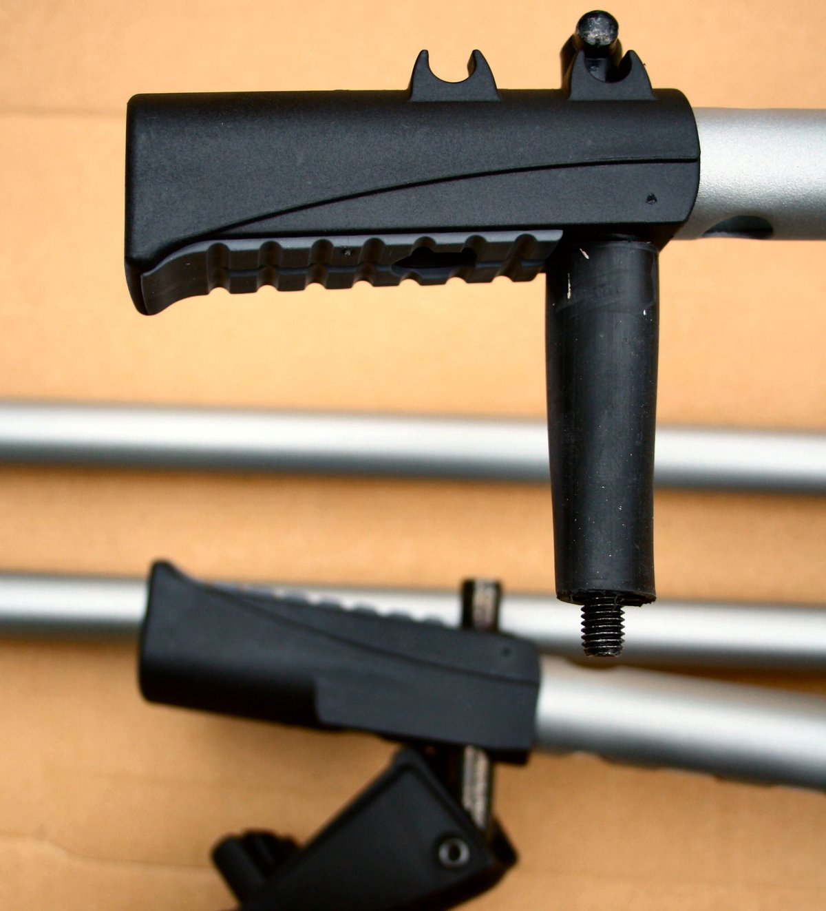 Detail of the rubber padding on Thule bike rack frame grips