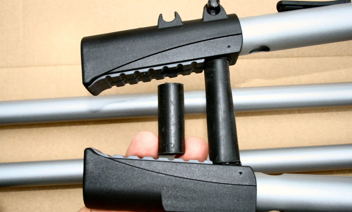 Small frame adapter with rubber spacer on Thule 532