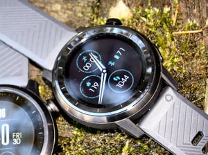 COROS APEX Review 42mm 46mm GPS Running Triathlon Multisport Watch