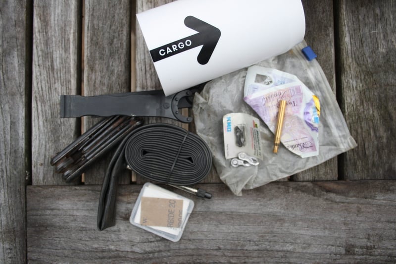 Review Of Smrt Cargo Water Bottle | Mini Review