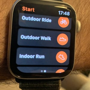 STRAVA app | Apple Watch Series 6