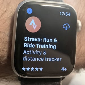 STRAVA app | Apple Watch Series 6