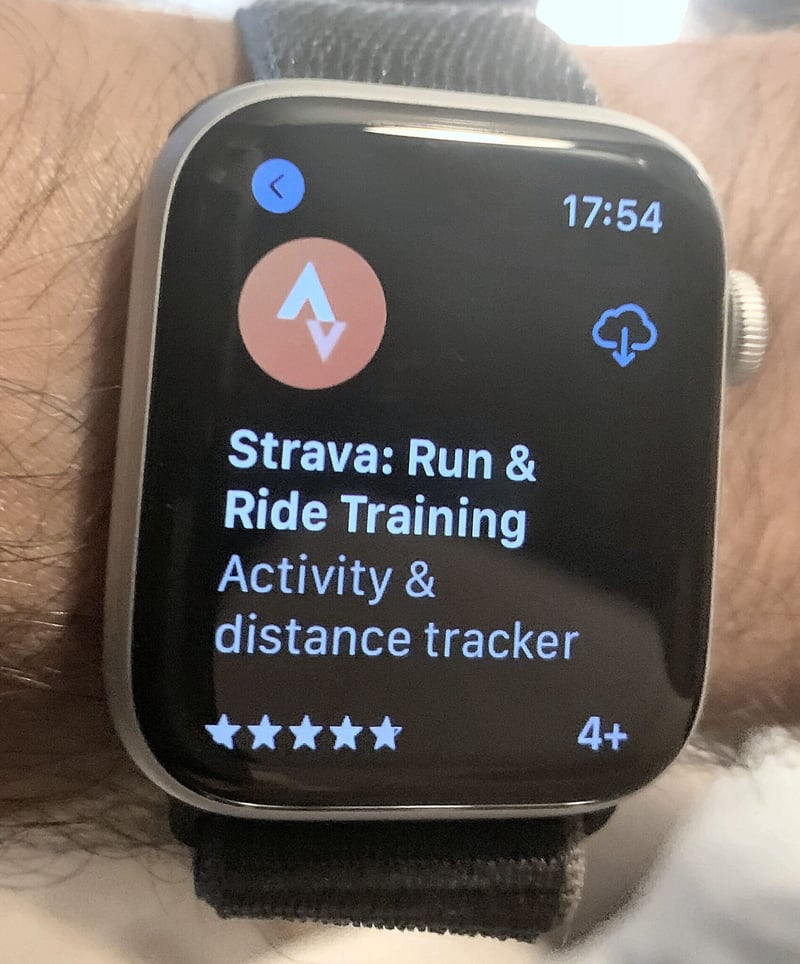 STRAVA app | Apple Watch Series 6
