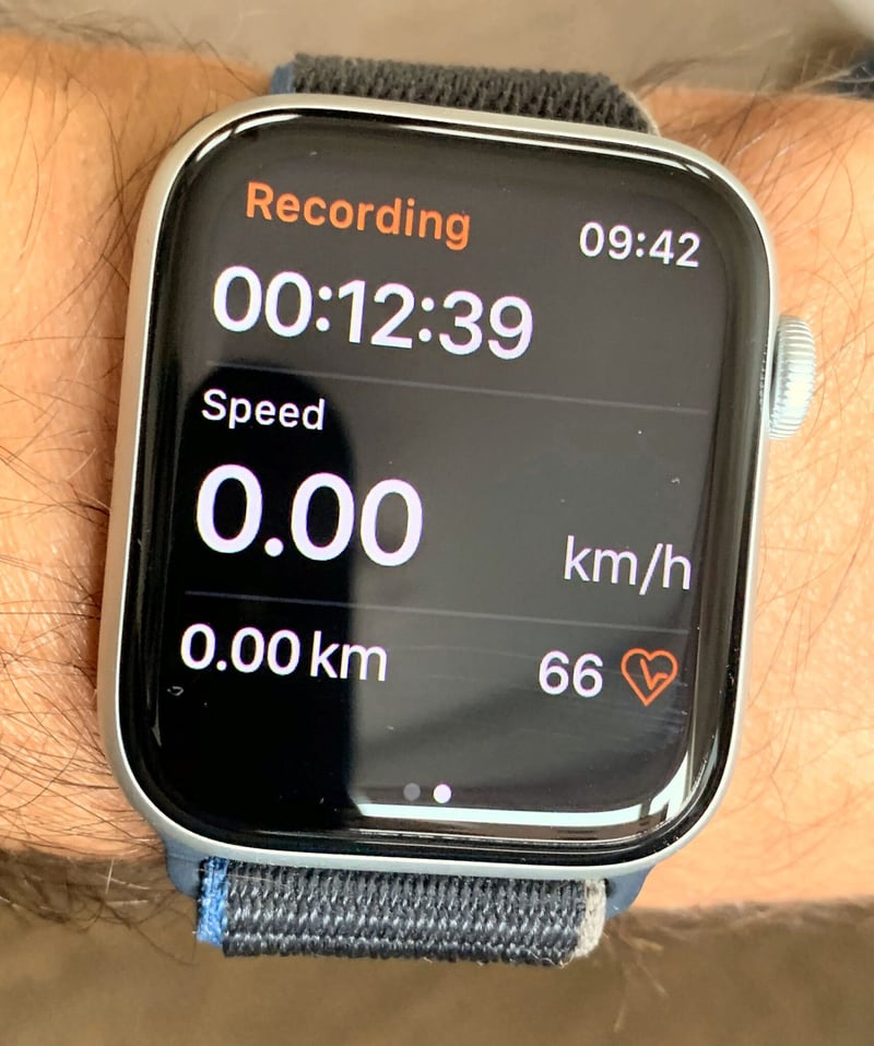 STRAVA app | Apple Watch Series 6