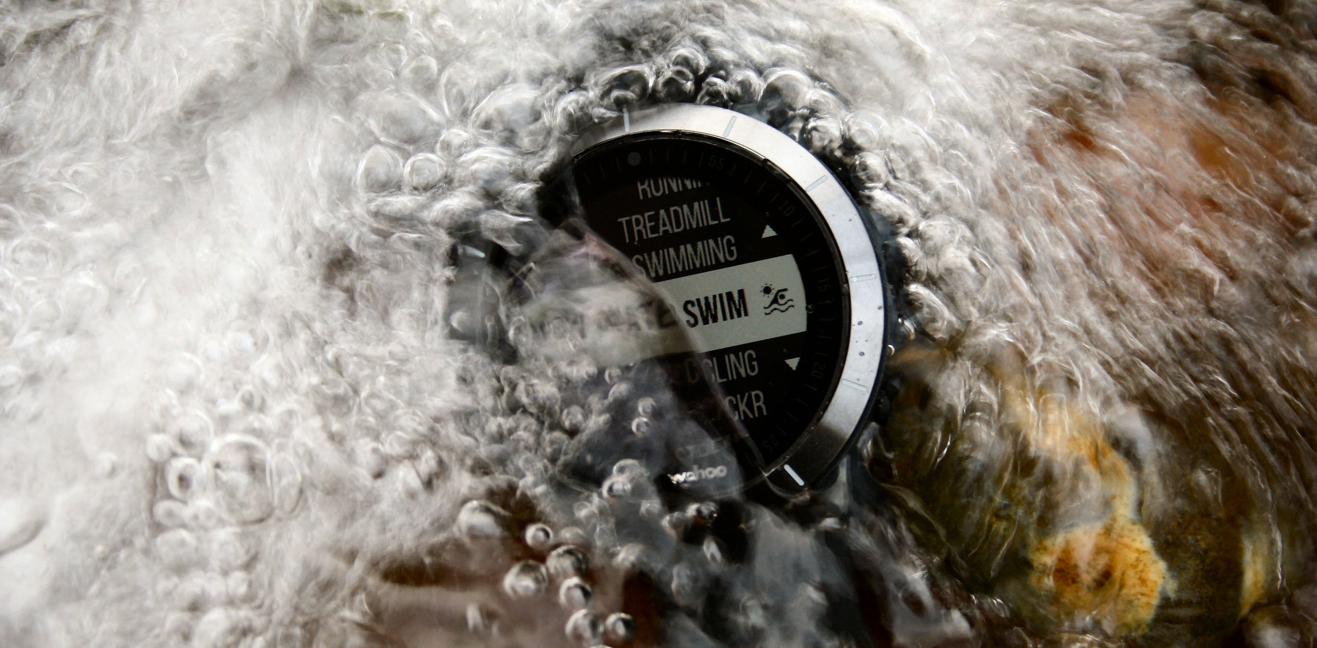 buy Wahoo Elemnt RIVAL review specifications