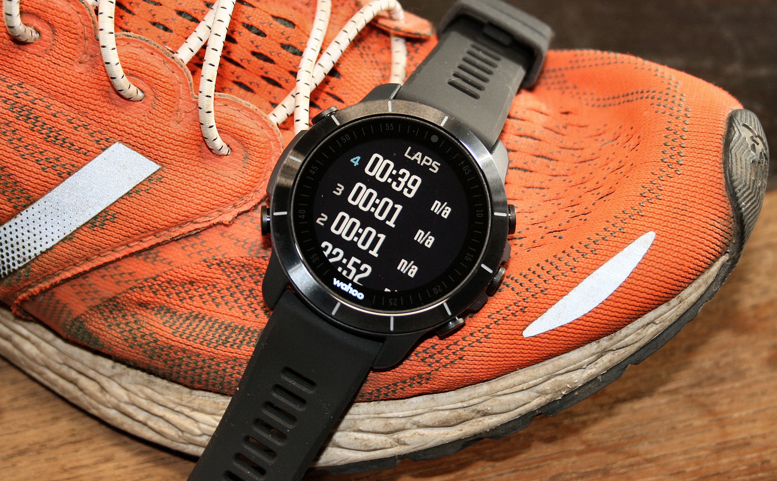 buy Wahoo Elemnt RIVAL review specifications