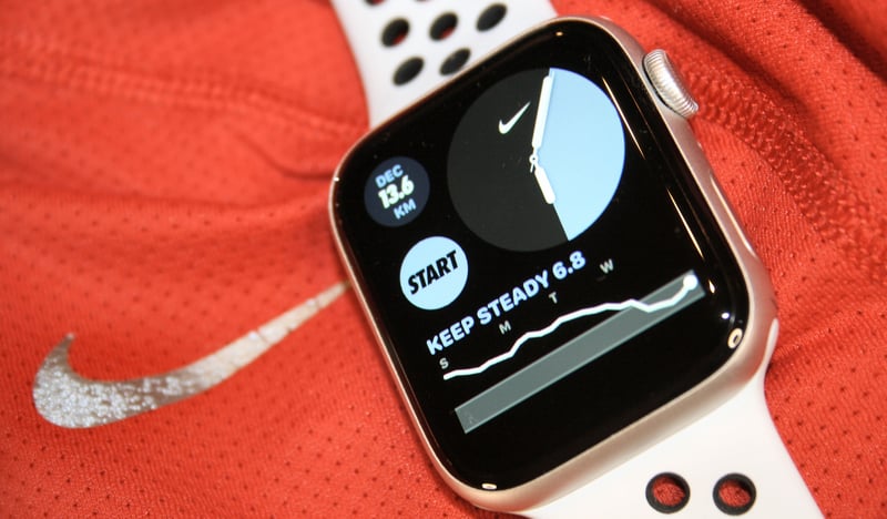 Nike Run Club NRC Apple Watch SE