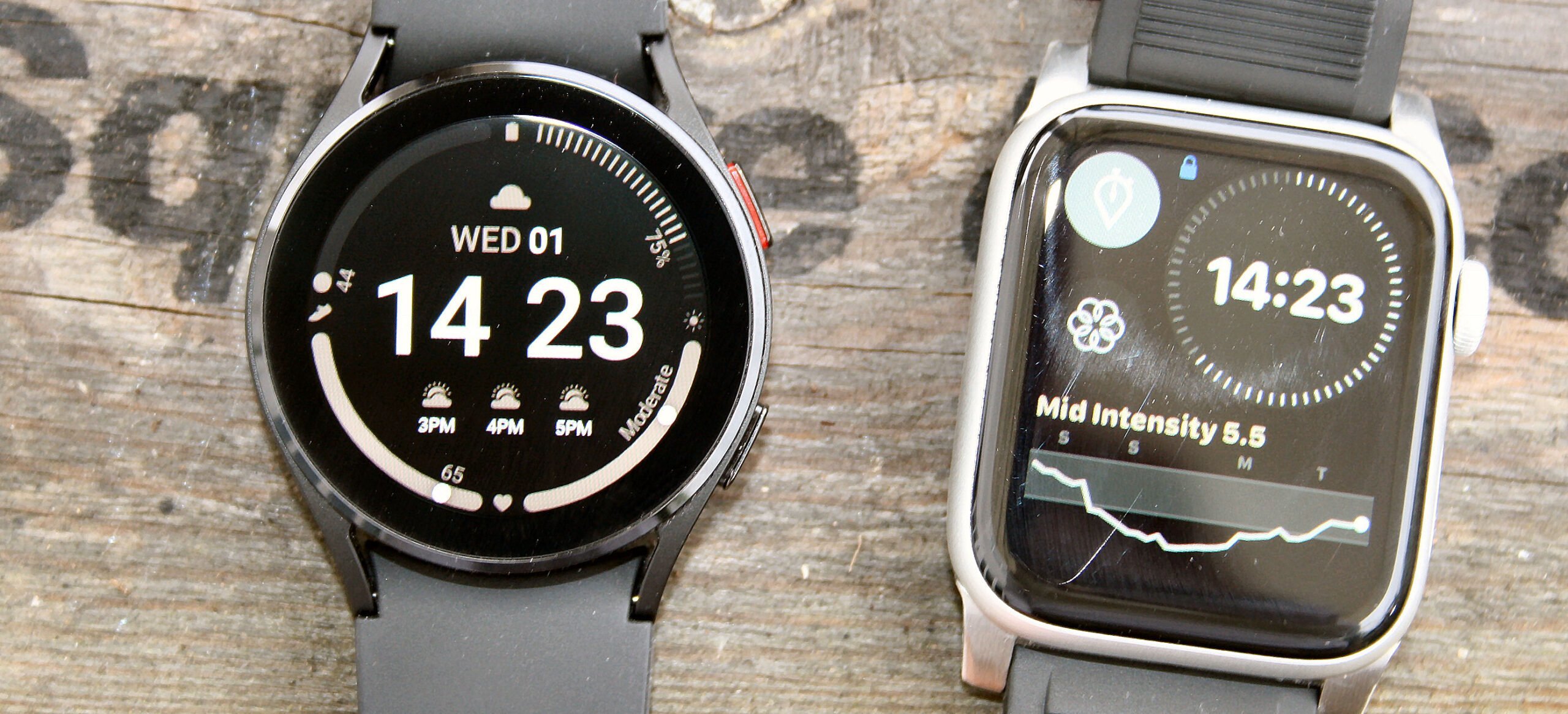 Samsung Galaxy Watch 4 vs apple watch SE