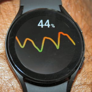 Samsung Galaxy Watch 4 measure hr and ECG watch4 review