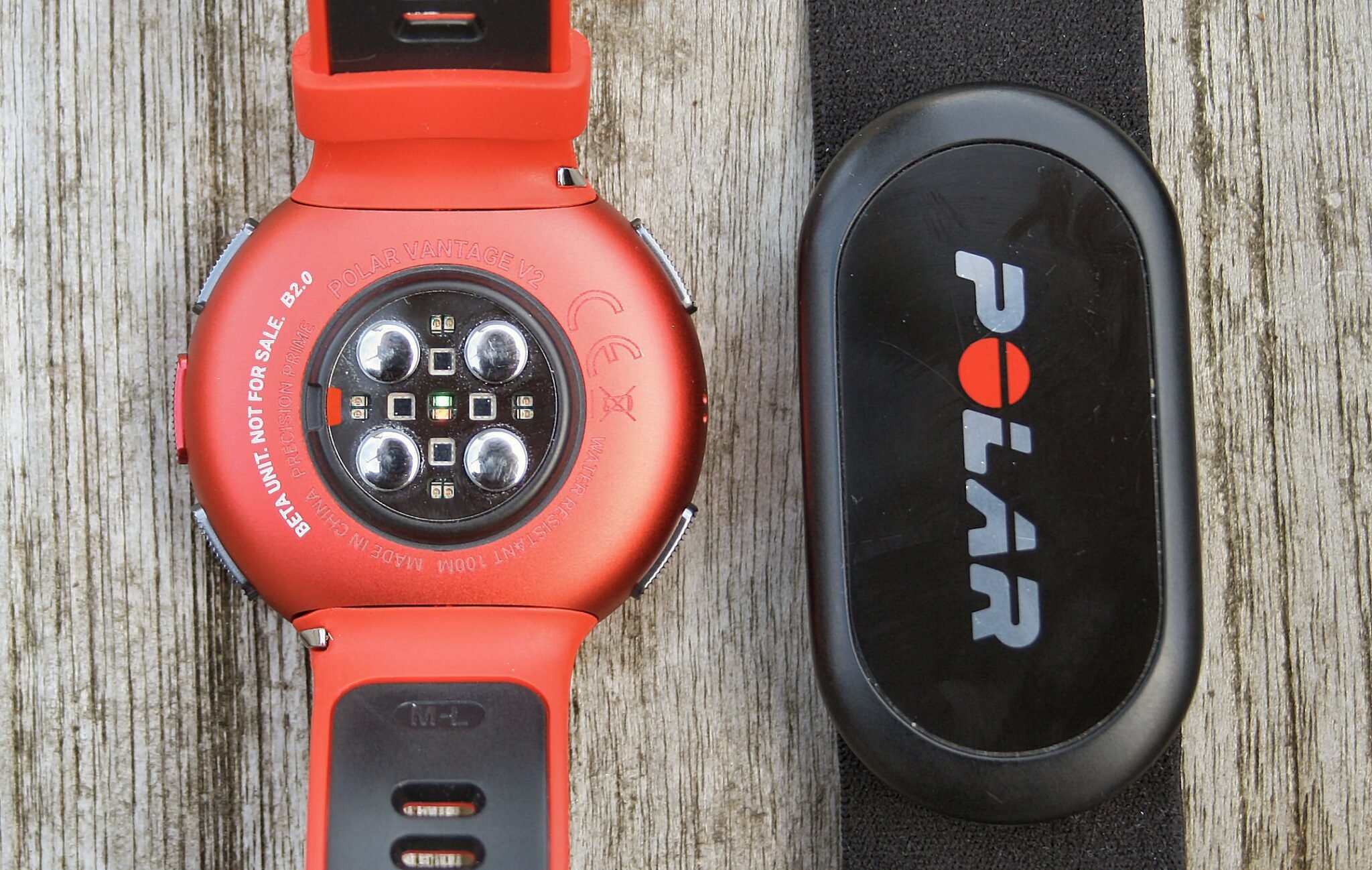 Polar Red, Vantage V2 RED