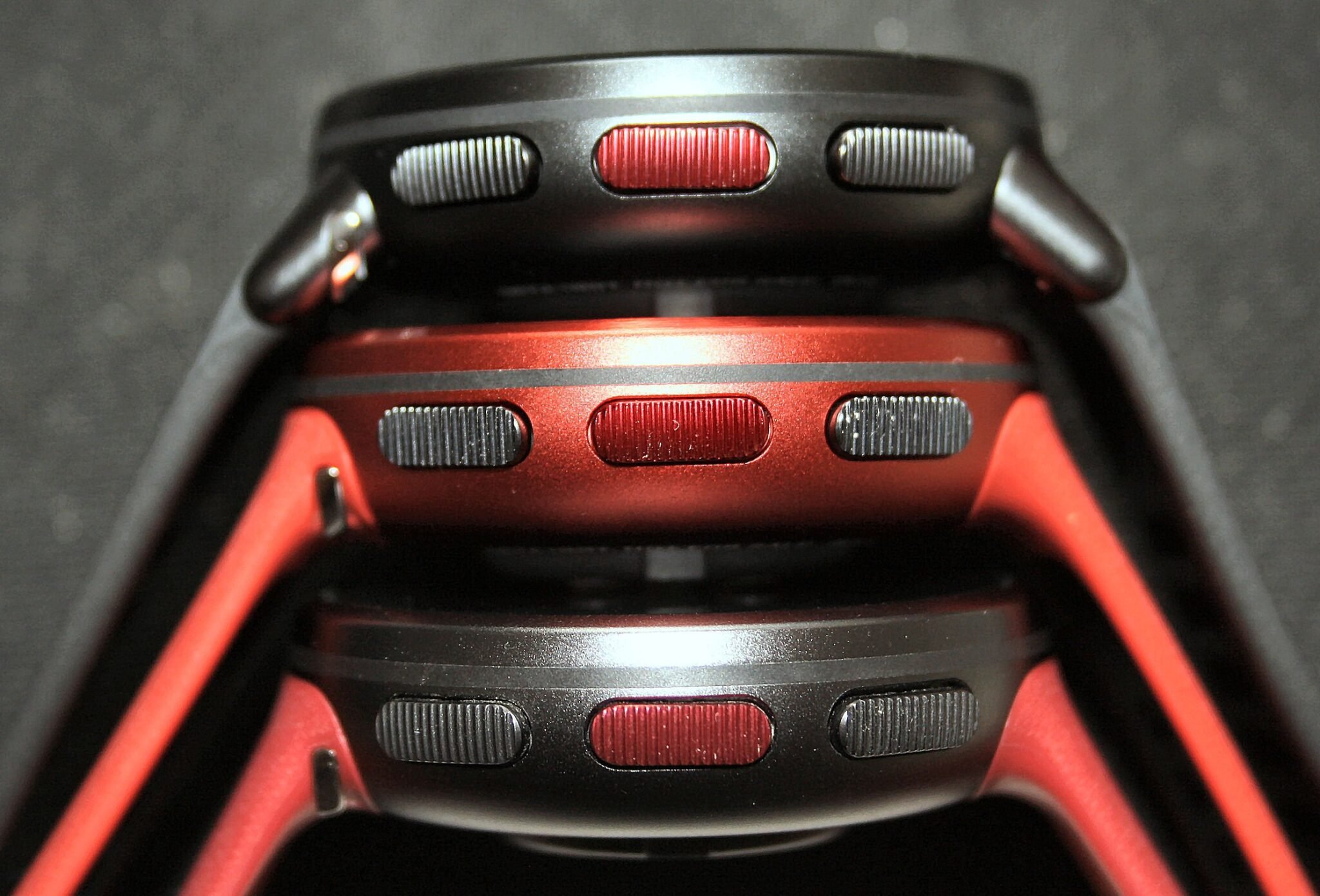 Polar Red, Vantage V2 RED