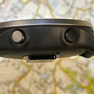 Suunto 5 Peak left side view\