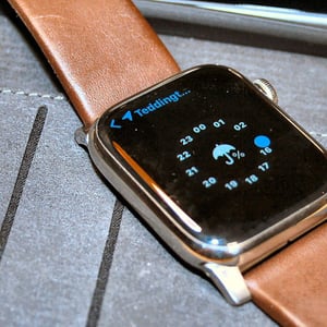 Nomad Goods Apple Watch Foilio case and brown active strap pro