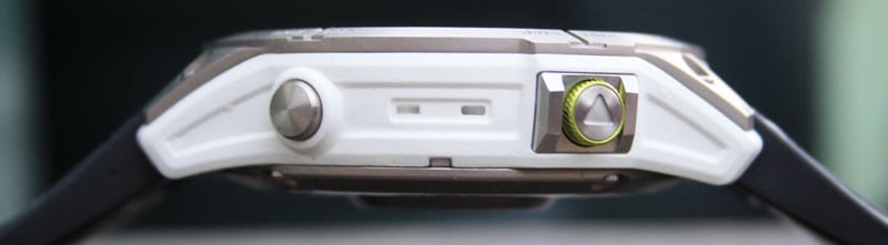 Garmin Epix 2 right side button view
