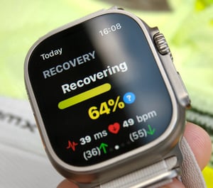 Apple Watch Ultra ATHLYTIC App