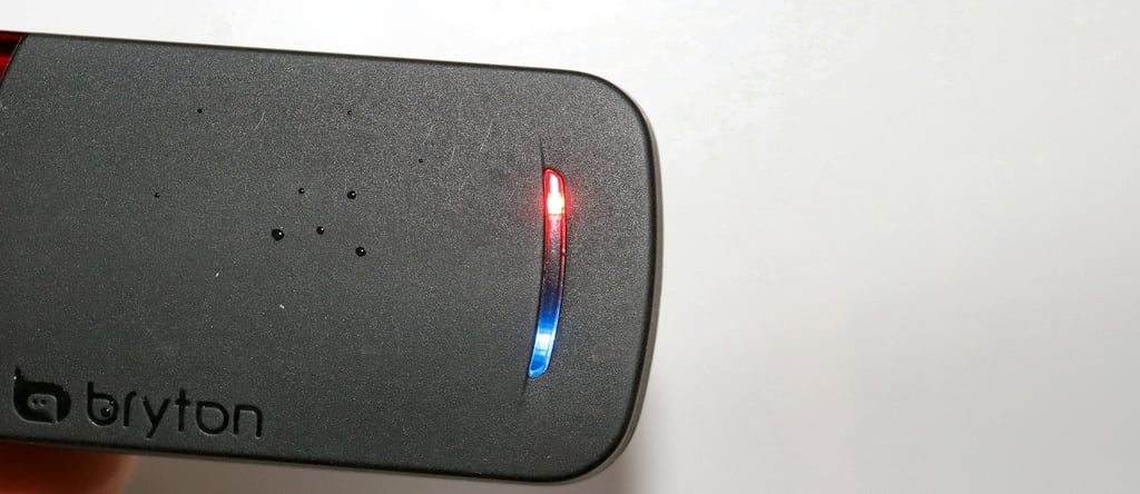 Bryton Gardia R300L Review battery status