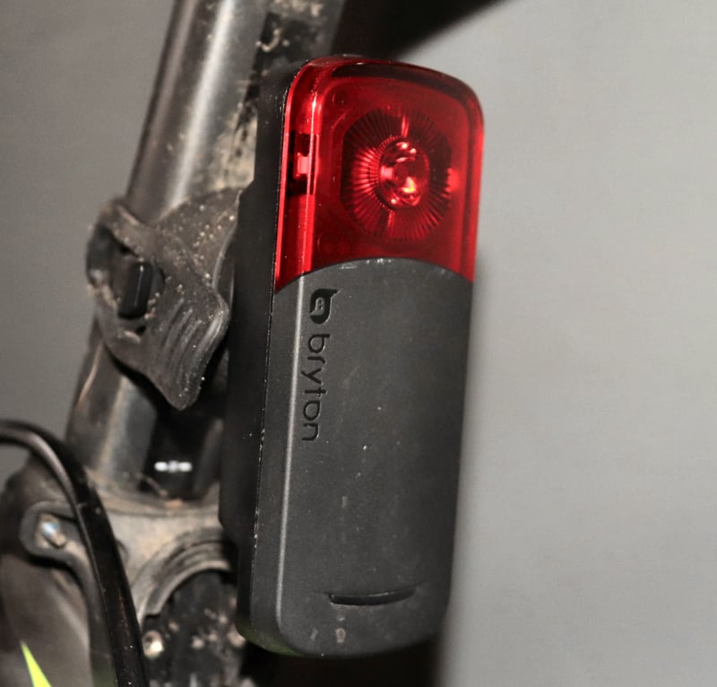 Bryton Gardia R300l Review - Radar And Tail Light (R300)