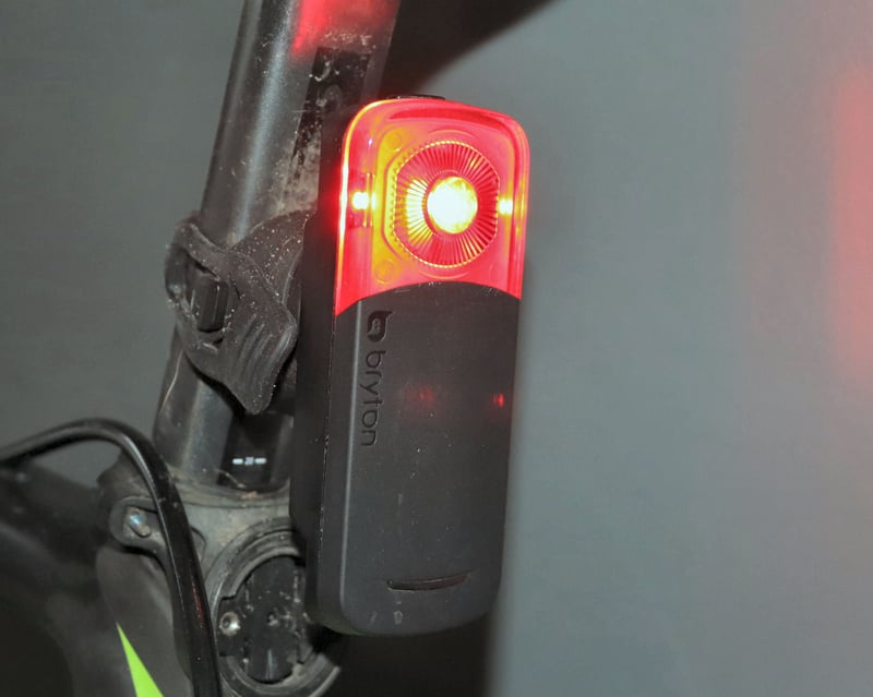 Bryton Gardia R300l Review - Radar And Tail Light (R300)