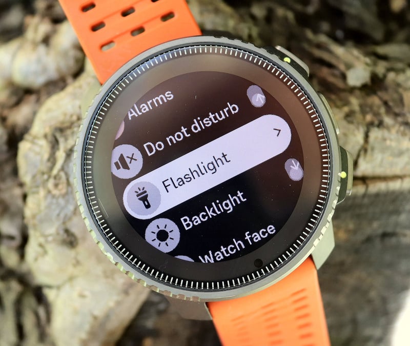 Suunto Vertical flashlight menu