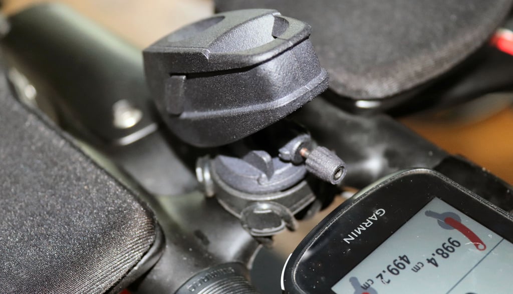 Streamlines Forma laser light adjustment knob