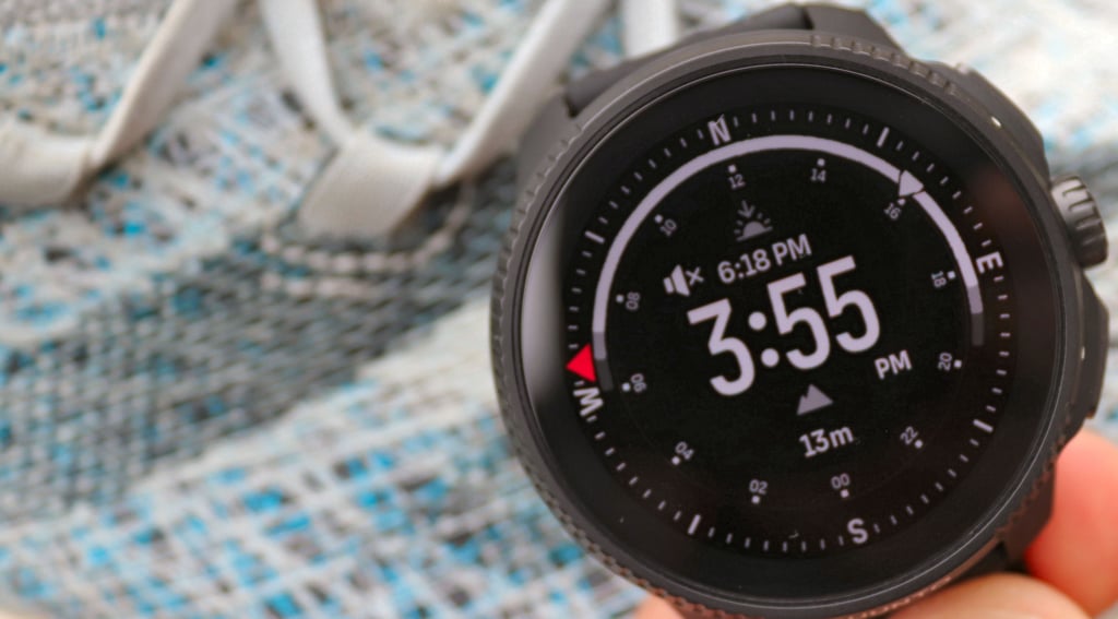 Suunto RACE Comparison watch face