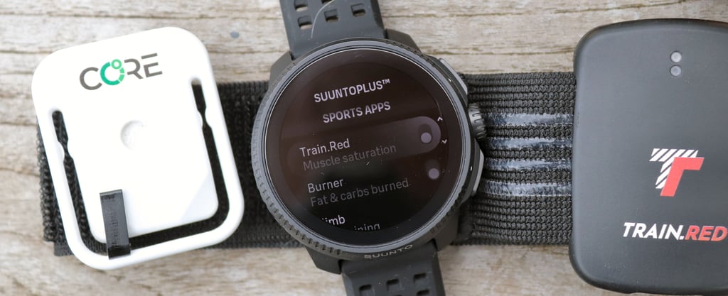 Suunto RACE SuuntoPLUS core train.red