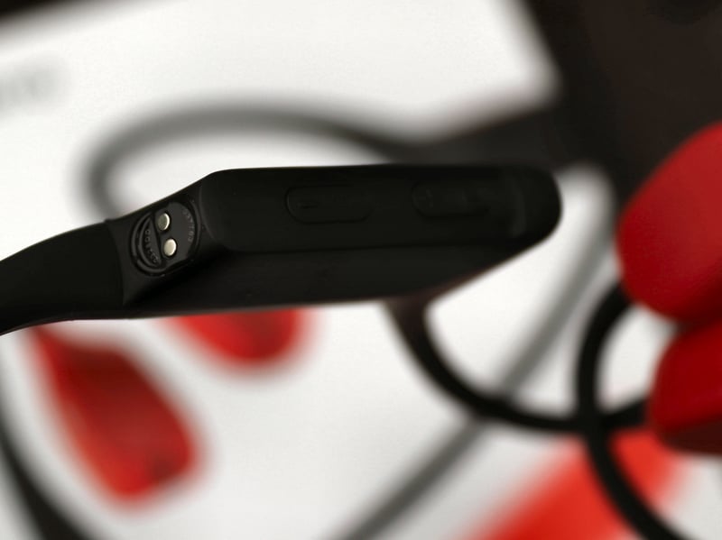 Suunto Wing Review Charging