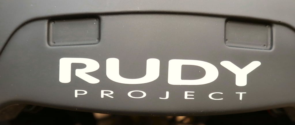Rudy Project Wing Logo Front an Magentic Reception Holes