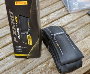 Pirelli P ZERO Race TLR RS Features