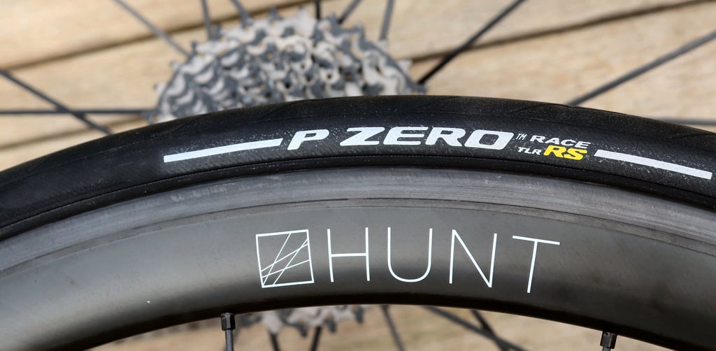 Pirelli P ZERO Race TLR RS specs