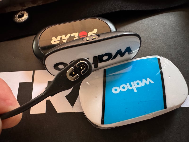 wahoo trackr charger cable