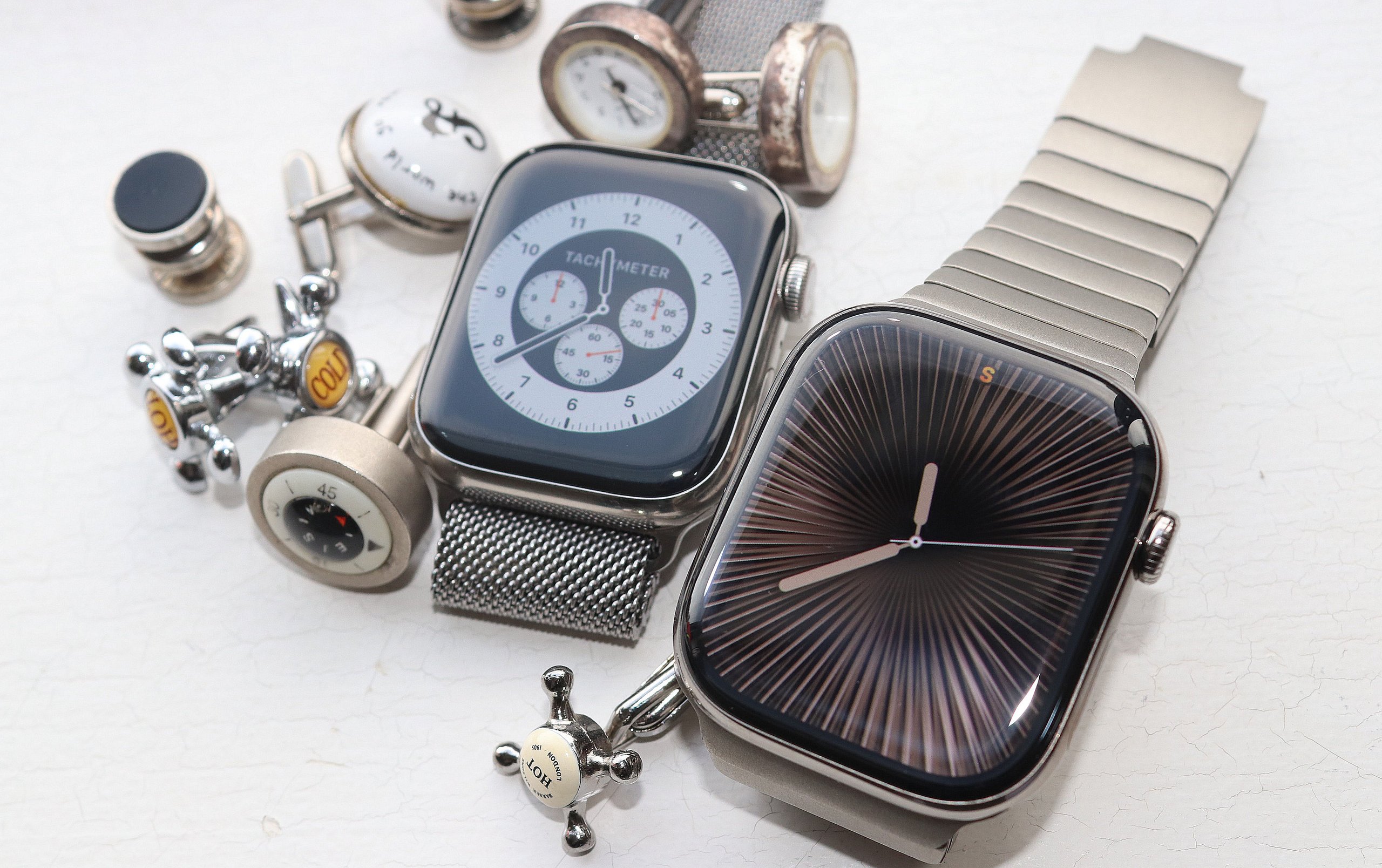 Apple Watch 10 Reflections nomad Band milanese loop watchos 11