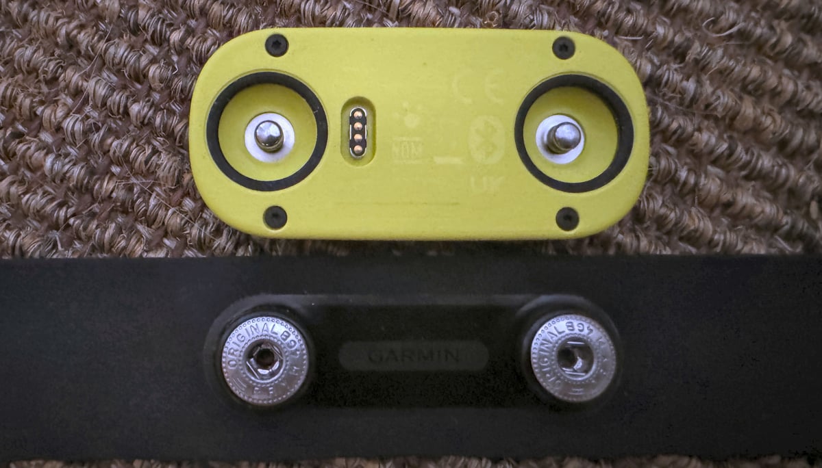 Garmin HRM 600 pod , strap and connectors, 2 pins, 2 connectors, 4-pin charging port