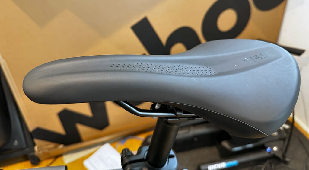 Fizik Aliante R5 bike saddle