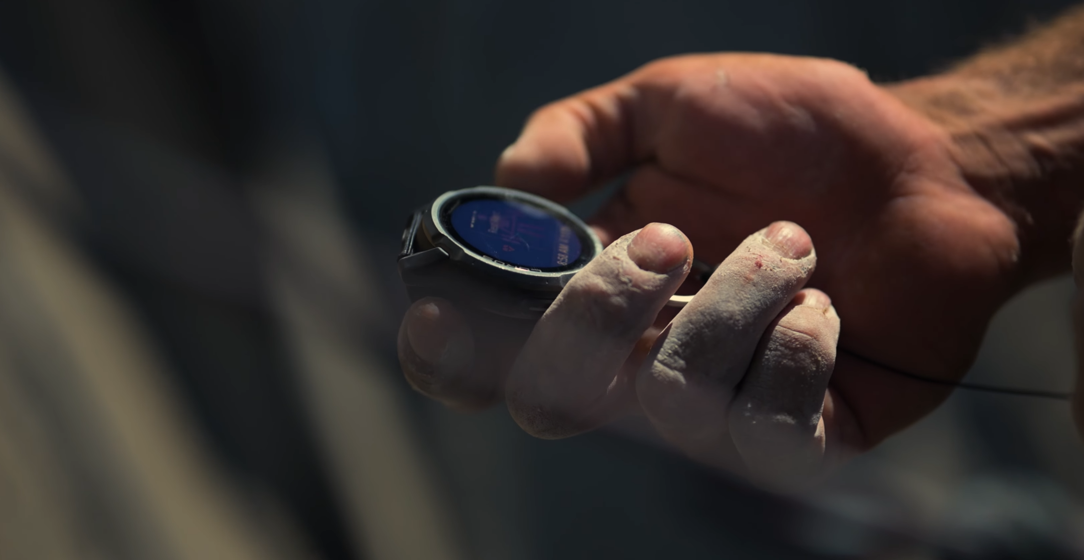 coros apex 4 watch review: mountain climber with scratched hands, changing settings