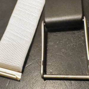 fake copy whoop 5 mg band attachment view of each end of strap